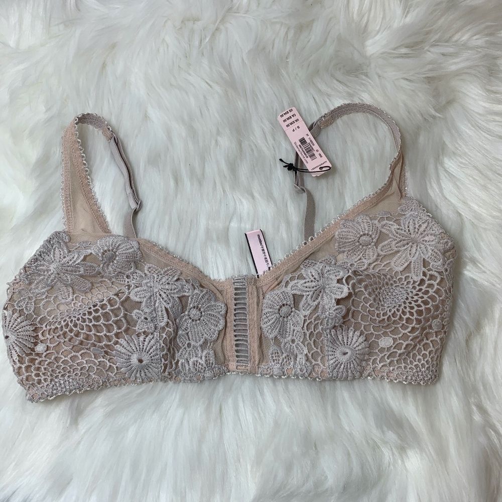 Victoria's Secret Nude Beige Lace Bralette Size‎ S